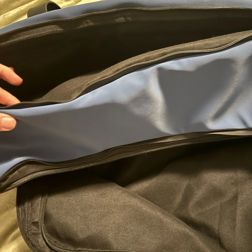 Marc Jacobs Taupe Leather Tote - Picture 7 of 15